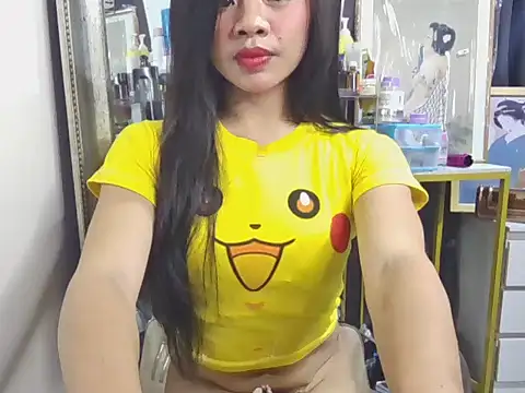 YunaBigCock online show from June 29, 10:15 am