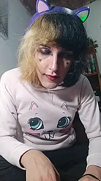 MakiMorningstar online show from March 28, 7:10 am