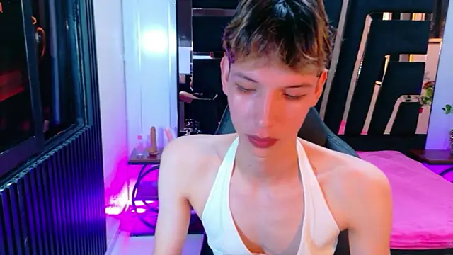 Stefany PiInk online show from April 1, 1:34 pm