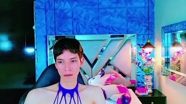 Stefany PiInk online show from May 10, 4:34 pm