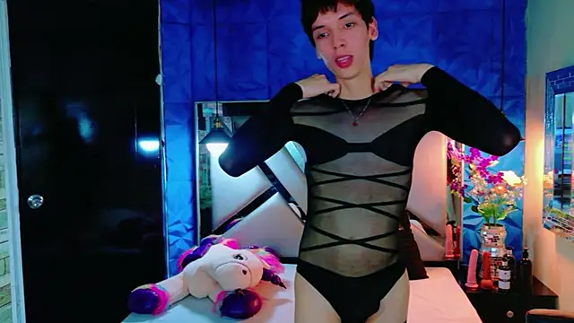 Stefany PiInk online show from May 30, 12:58 pm