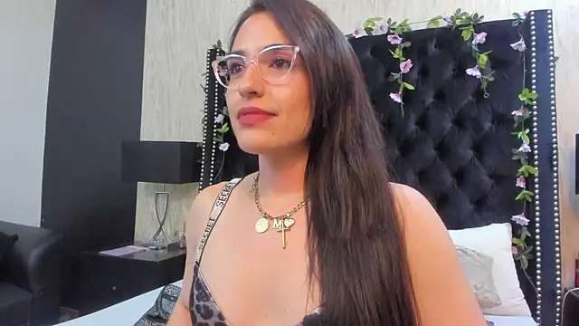 MeganNightt online show from May 19, 1:56 am
