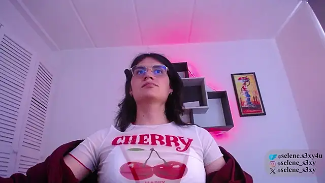 selene cutie online show from April 15, 5:07 pm