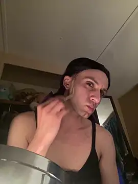 AlexAndriaStrips online show from April 12, 7:45 am