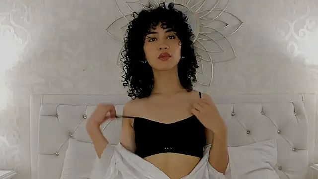 Julietta    online show from April 16, 12:06 pm