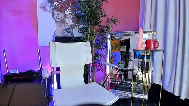 LexyNova  online show from April 8, 5:36 pm