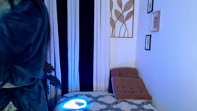Bella CiaoX online show from May 25, 10:17 pm