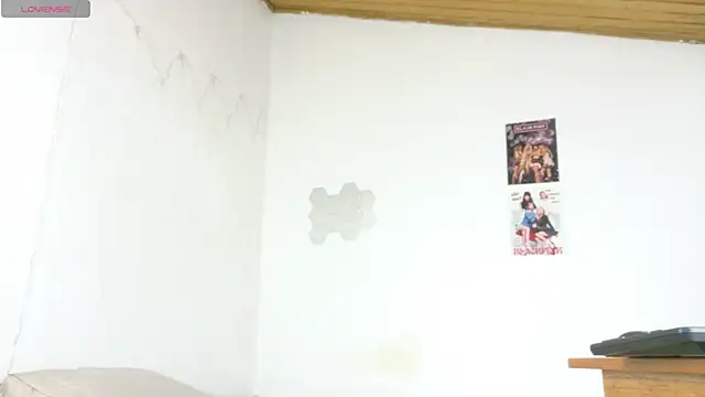 estephany doll01 online show from April 9, 7:53 pm