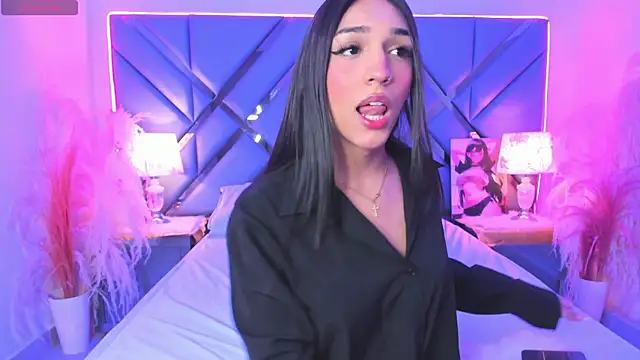 MadisonHerrera online show from May 18, 6:02 pm