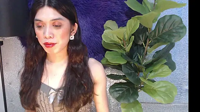 RoseAmarie online show from May 22, 2:02 pm
