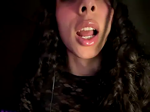 marquezaaa online show from May 21, 2:29 am