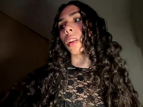marquezaaa online show from May 26, 1:35 am