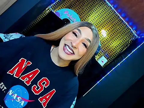 Georgina giio  online show from May 16, 4:32 am