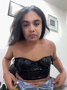 KendaallFox  online show from May 28, 11:30 am