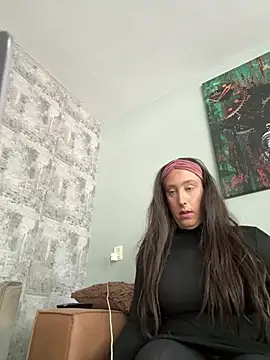 Sarahbunny  online show from August 3, 4:02 pm