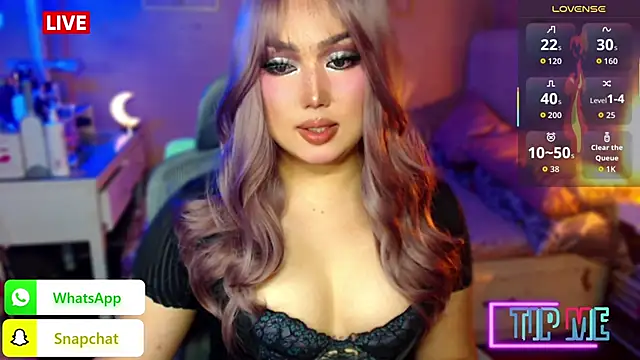 HOTnWILDalice online show from October 21, 2:03 am