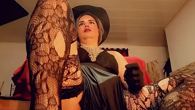 camyl93 online show from February 11, 10:06 pm