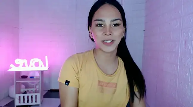 urnaughtydolly69 online show from February 5, 1:22 pm