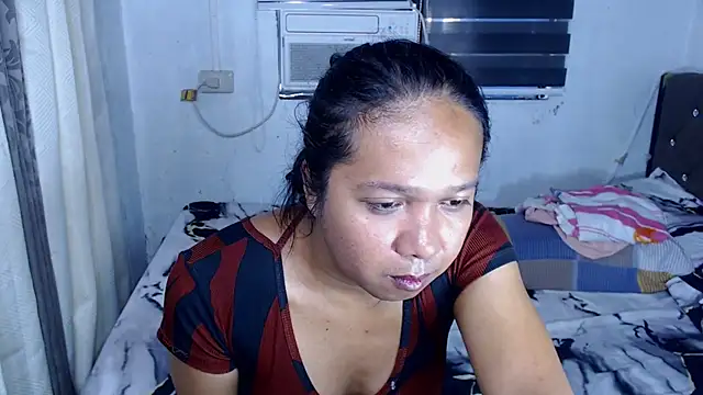 Flirtatious Seductress online show from April 17, 2:47 am