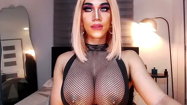 MassiveCockxMistress online show from December 24, 9:33 pm