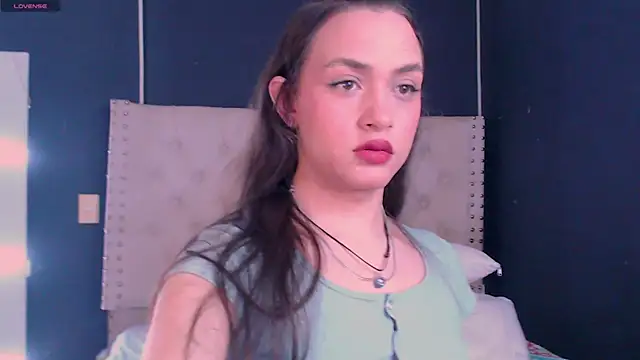 valen thompson online show from February 6, 11:48 pm