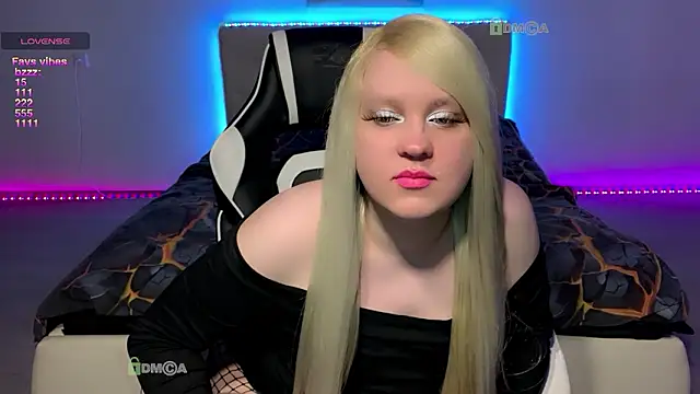 camsmiley online show from February 1, 10:52 pm