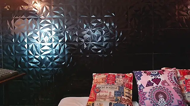 PINK  LOLA1 online show from February 6, 11:49 am