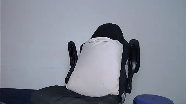 SweetLight online show from January 10, 1:00 am