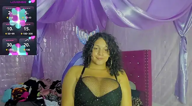 sirenadirtysexxx online show from January 28, 8:47 pm
