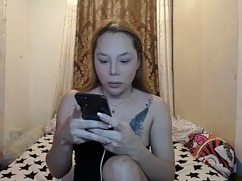 TIKOLGIRL online show from April 4, 11:30 am