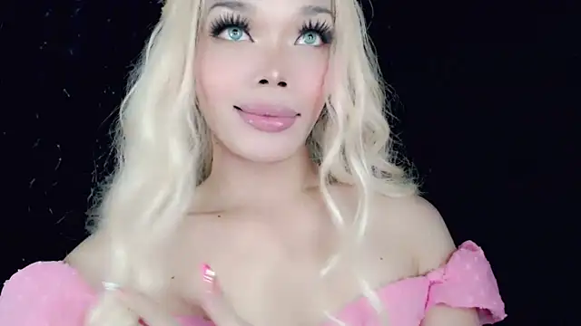Snapshot of sugar_bbyxx chatting on March 15, 9:28 am sugar bbyxx online show from March 15, 9:28 am