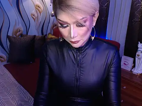 sweetsatisfactionxxx online show from October 28, 11:13 pm