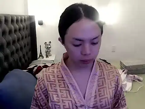 SweetCheska19 online show from April 14, 6:07 am