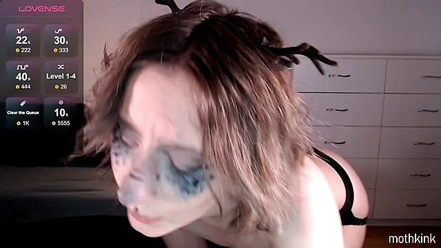 mothkink online show from December 1, 3:47 pm