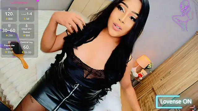 Snapshot of shantal_r0mance chatting on October 26, 7:32 pm shantal r0mance online show from October 26, 7:32 pm