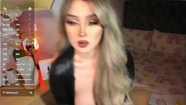 Miss mariahmonroe online show from December 19, 9:28 pm