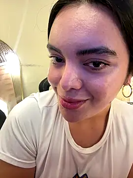 HotstuffCherrySummer online show from October 27, 9:28 am