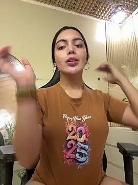 HotstuffCherrySummer online show from March 19, 9:42 am