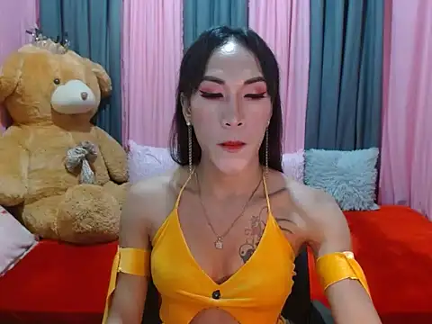 xxSexyBitch69xx online show from March 15, 7:38 am