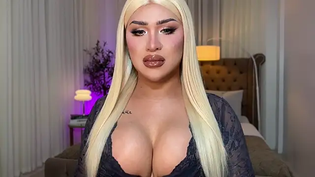 Your Majesty Tyra online show from October 8, 11:11 am