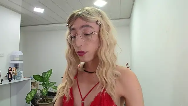 NicoleCortez online show from January 25, 11:43 pm