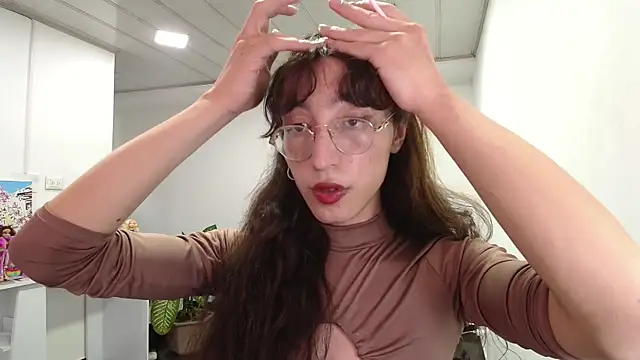 NicoleCortez online show from March 2, 9:30 pm