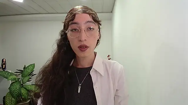 NicoleCortez online show from March 22, 3:20 am