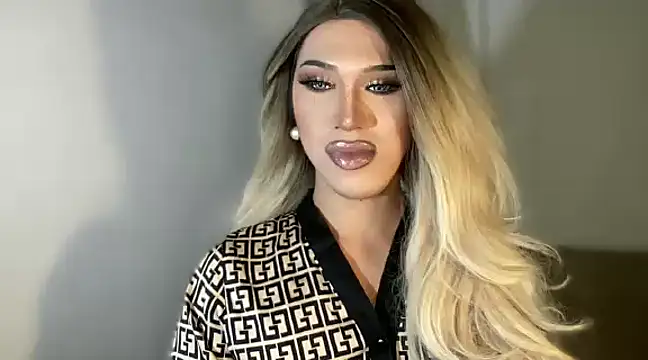 Ts glamxxxx online show from March 15, 2:11 am