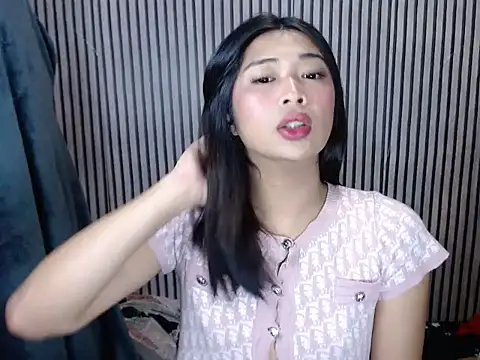 Maria-Moore online show from October 22, 4:09 pm