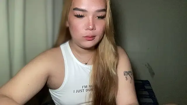 Snapshot of MissCataleyaxxx chatting on February 15, 12:16 am MissCataleyaxxx online show from February 15, 12:16 am