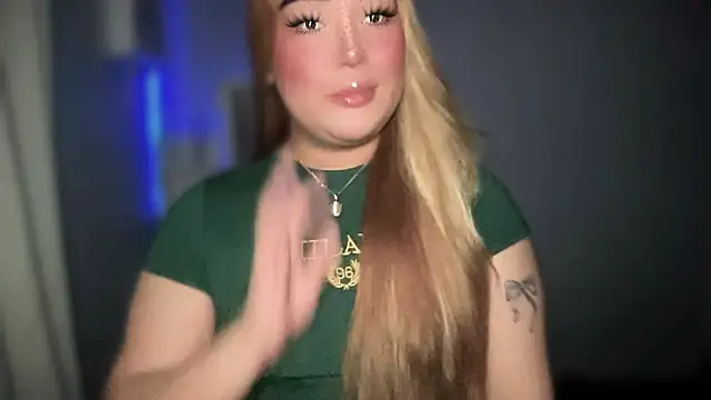 Snapshot of MissCataleyaxxx chatting on September 9, 3:16 am MissCataleyaxxx online show from September 9, 3:16 am