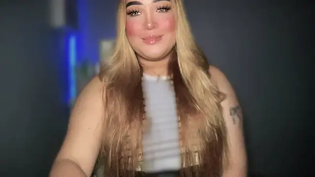 Snapshot of MissCataleyaxxx chatting on September 15, 11:59 am MissCataleyaxxx online show from September 15, 11:59 am