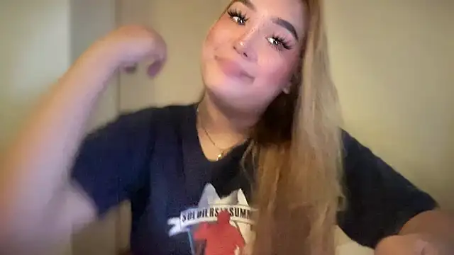 Snapshot of MissCataleyaxxx chatting on October 26, 8:43 am MissCataleyaxxx online show from October 26, 8:43 am