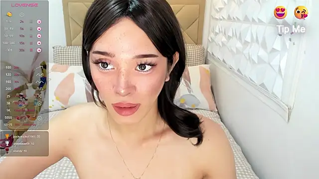 TsHeartXxx online show from March 28, 8:49 am